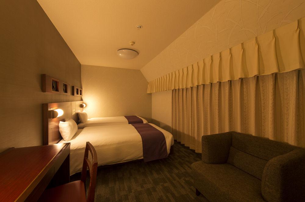 Hotel Villa Fontaine Tokyo-Jimbocho Bagian luar foto