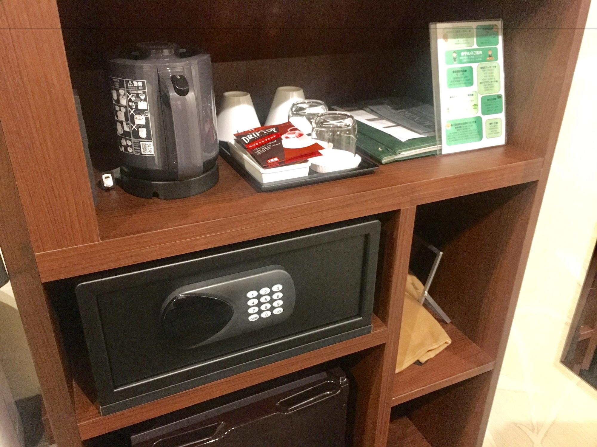 Hotel Villa Fontaine Tokyo-Jimbocho Bagian luar foto