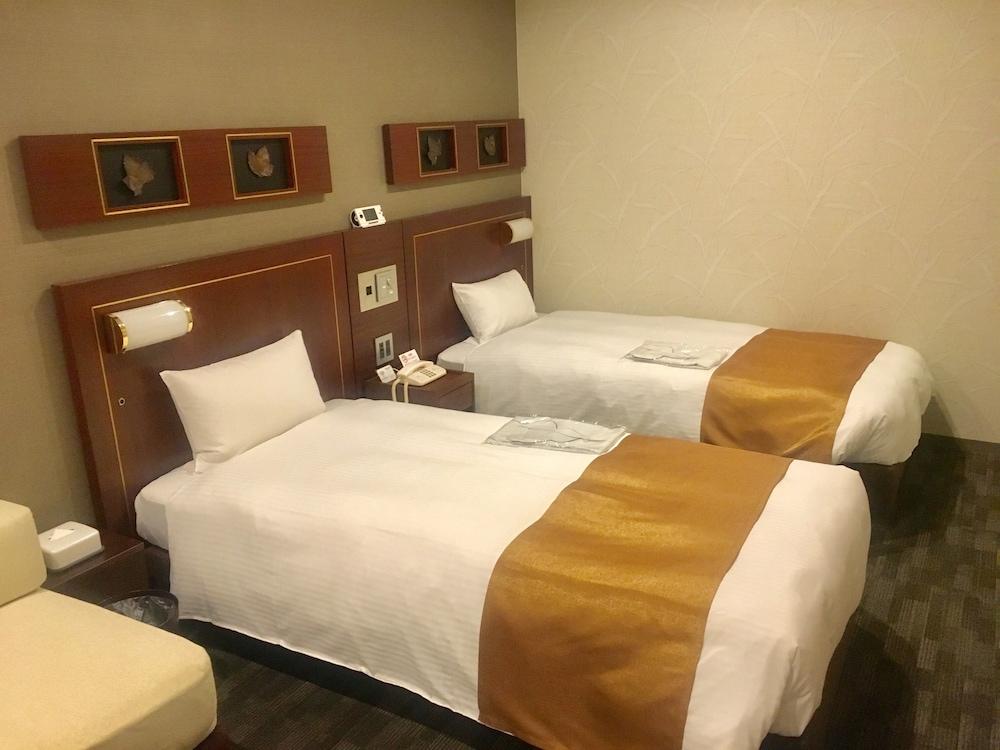Hotel Villa Fontaine Tokyo-Jimbocho Bagian luar foto