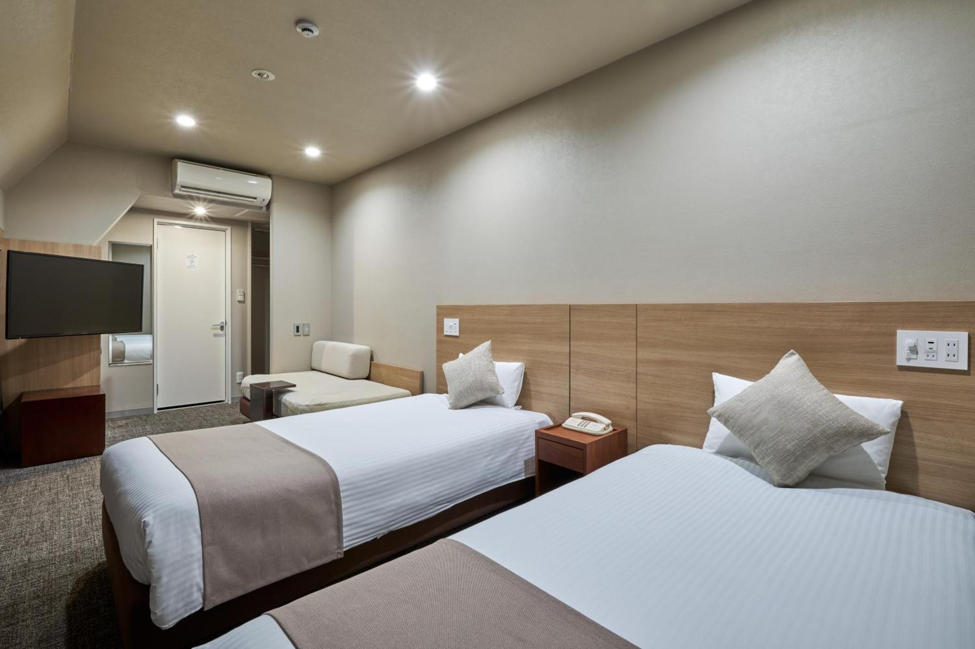 Hotel Villa Fontaine Tokyo-Jimbocho Bagian luar foto